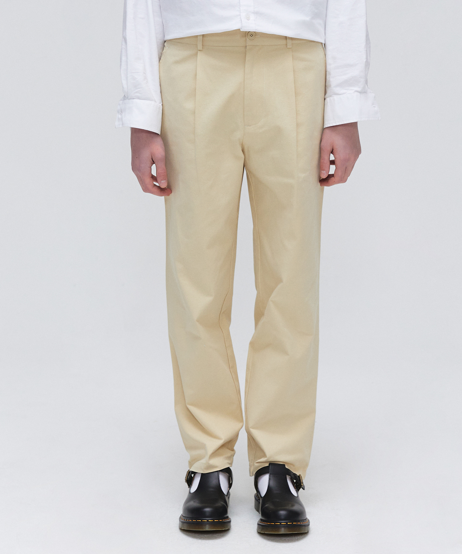 [R-FIT] One tuck Semi Wide chino Pants - Beige